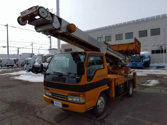 2000 いすゞ　エルフ