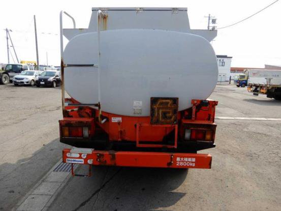 2012 いすゞ　エルフ