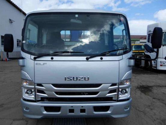 2023 いすゞ　エルフ