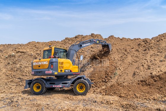 恒旺 HWL75S 轮式挖掘机