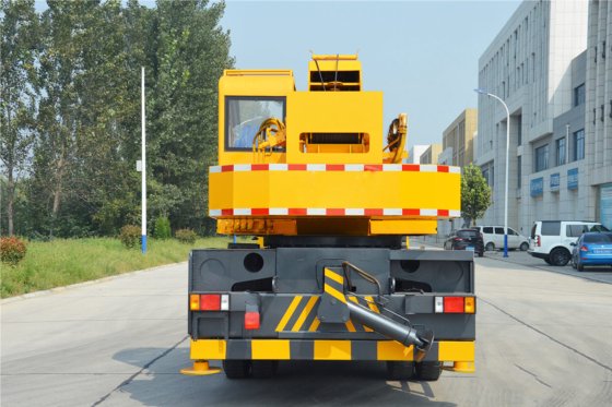 恒旺 HWFT12T 汽车起重机