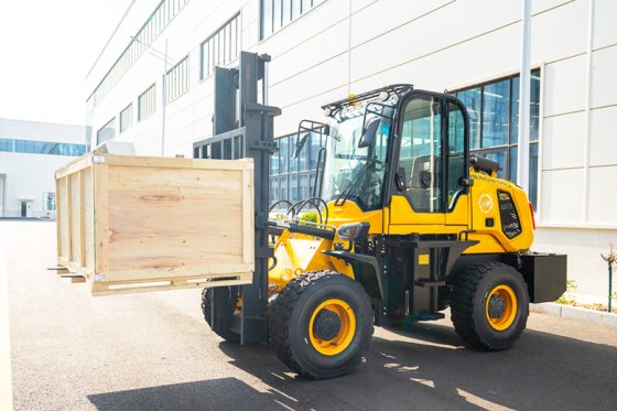 恒旺 HWC-30 全地形叉车