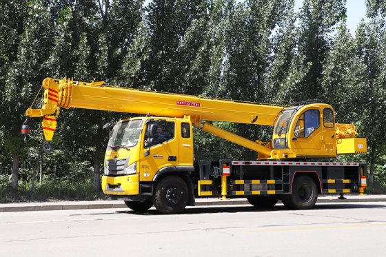 恒旺 HWFT16T 汽车起重机