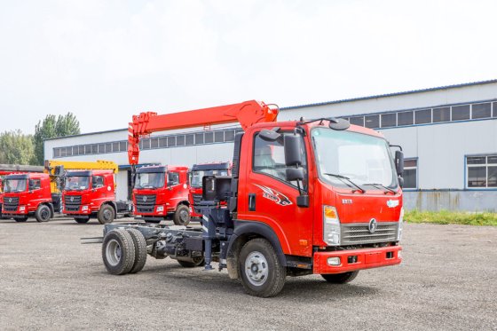 恒旺 3200KG 随车起重机