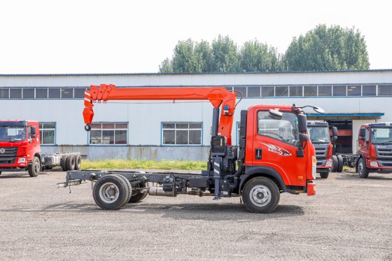 恒旺 3200KG 随车起重机