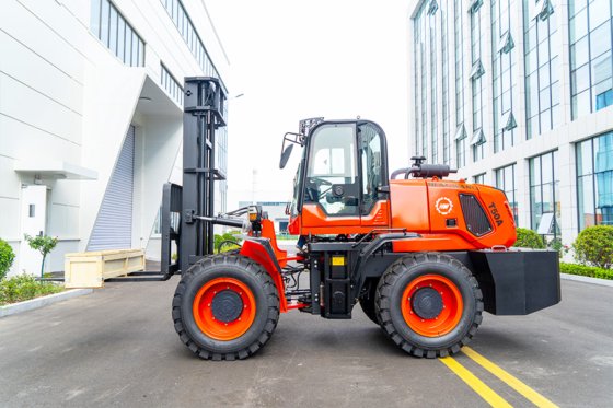 恒旺 HWC-50 全地形叉车