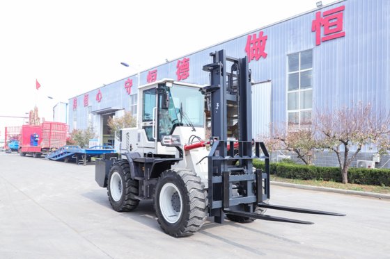 恒旺 HWC-40 全地形叉车