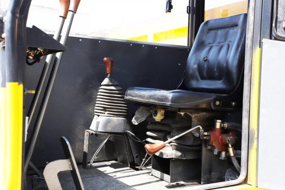 恒旺 HW10000L 履带式翻斗车