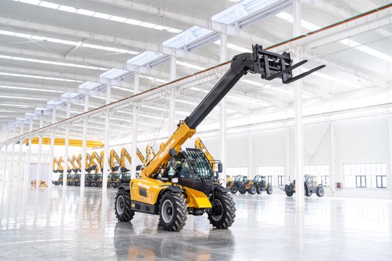 恒旺HWR735伸缩臂叉车