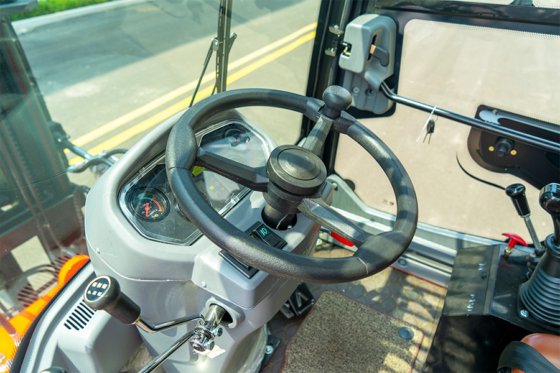 恒旺 HWC-35 全地形叉车