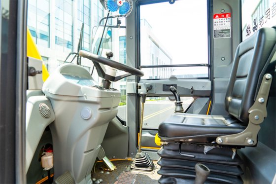 恒旺 ZL926 轮式装载机