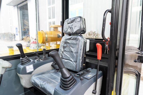 恒旺 HW-35 履带式挖掘机