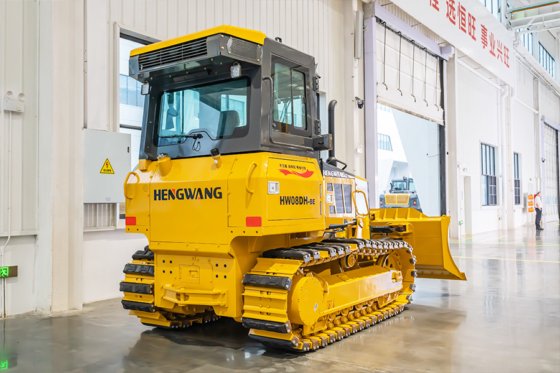 ヘンワンHW08ブルゾーザー