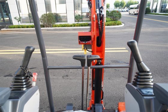 恒旺 HW-18W 履带式挖掘机