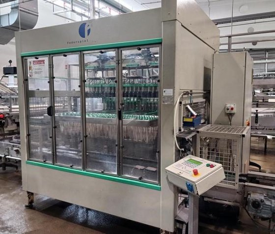 使い捨てボトル充填ライン