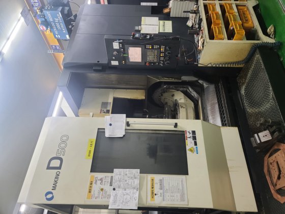 14 Makino D500 5 Axis Vertical Machining Center In Gyeonggi Do South Korea