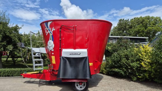 Peecon voermengwagen