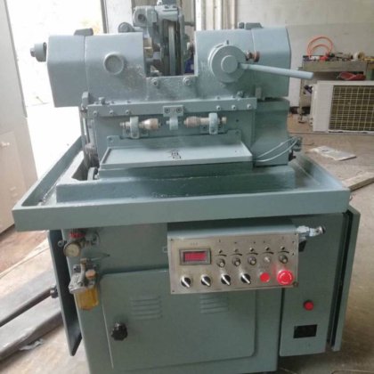 东莞 二手玻璃仿形磨边机 中航车边机转让包调试