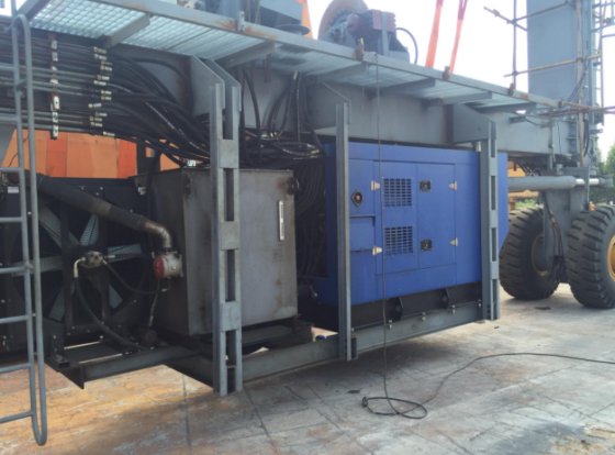 150 吨移动式船吊