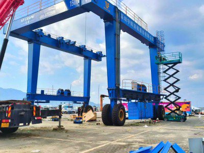 500ton 移動式ボート起重機