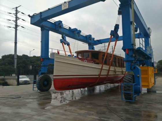 500ton 移動式ボート起重機