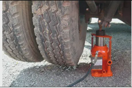 Multi purpose maintenance truck