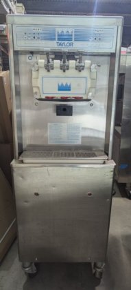 Taylor Ice cream/ Soft serve machine 794-33 Water cool in New York, USA