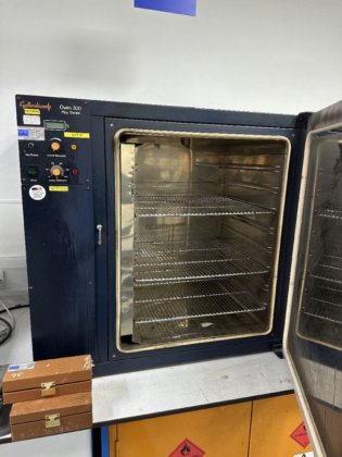 2010 COMPLETE LABORATORY