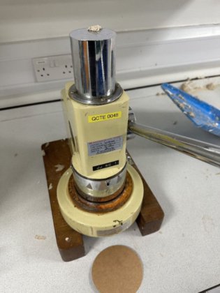 2010 COMPLETE LABORATORY