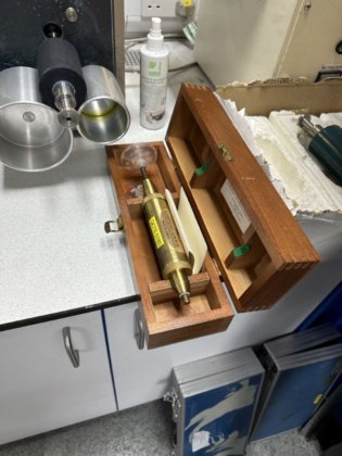 2010 COMPLETE LABORATORY