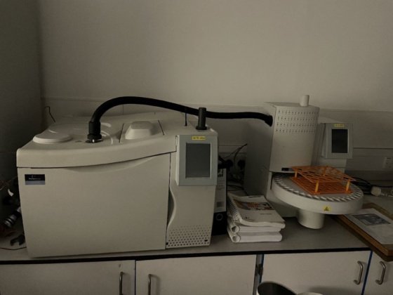 2010 COMPLETE LABORATORY