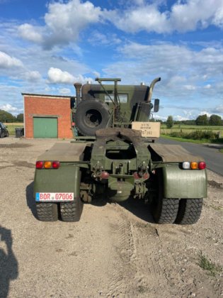 1983 AM General M931 A1