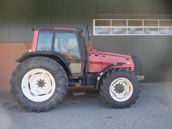 2001 Valtra 8450