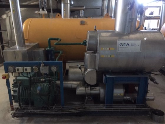 2004年比泽尔4H-15.2Y/低温冷冻装置