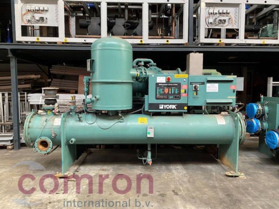 2004年约克YNRDRDS55CIA / 二手水冷式冷水机