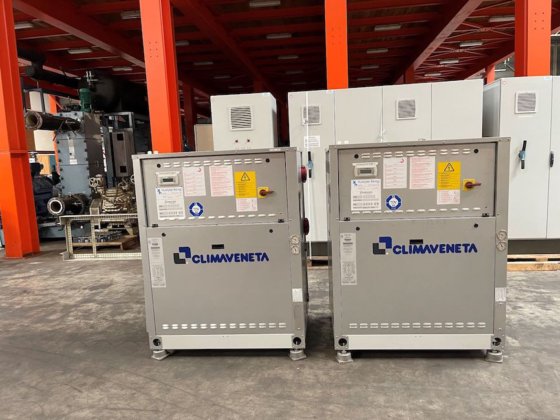 2014年 クライマベネタ NECS-WO512／中古水冷式チラー／ヒートポンプ