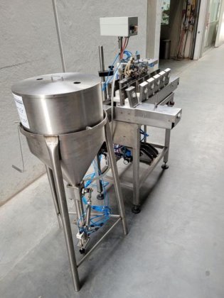 半自动软管灌装机