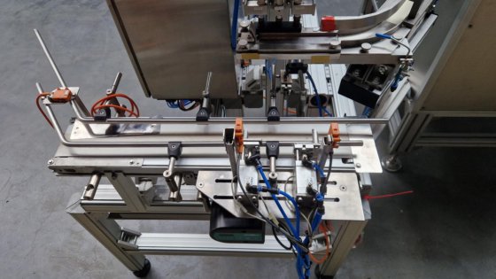 MONTECH Messbecher-Aufsetzer