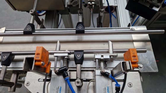 MONTECH Messbecher-Aufsetzer