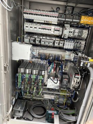 UHLMANN B 1240 吸塑机