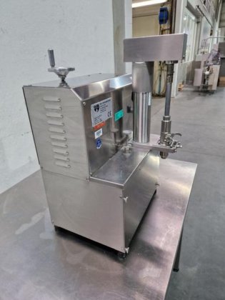 ROTA HF 916 液体充填機