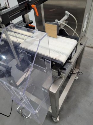 PCE メトラー・トレドグループ XMV マーク＆ビジョンシステム シリアル化システム（データマトリックス・ステーション）