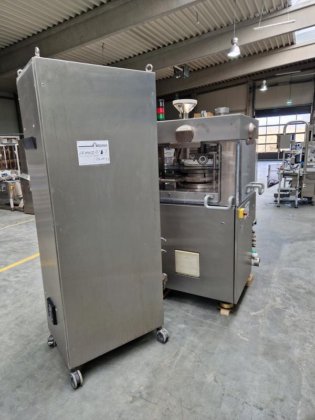 KORSCH PH 300 旋转式压片机