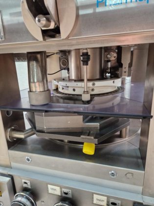 KORSCH PH 300 旋转式压片机