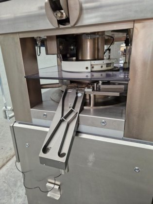 KORSCH PH 300 旋转式压片机