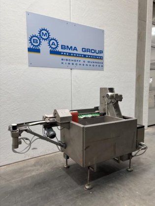 RNA ZE 2000 型瓶子放置分拣机，带进料斗