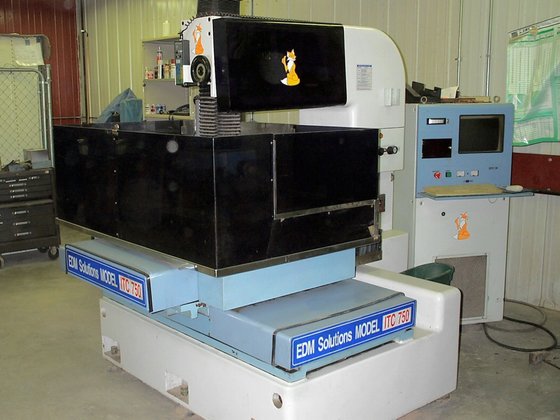 1998 EDM Solutions Model ITW-750
