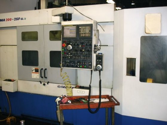 2000 8" chuck Daewoo Puma