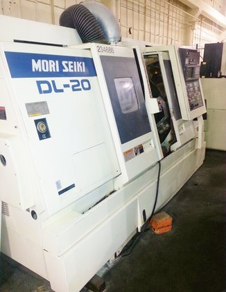 1997 8" chuck Mori Seiki