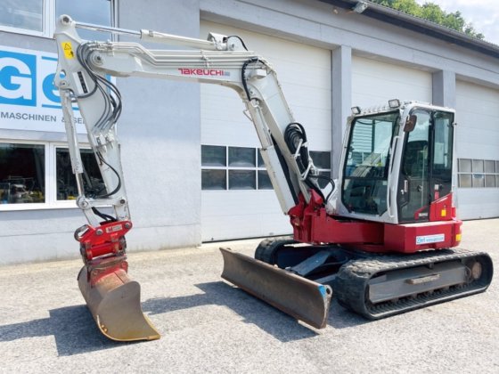 2016 Takeuchi TB280FR